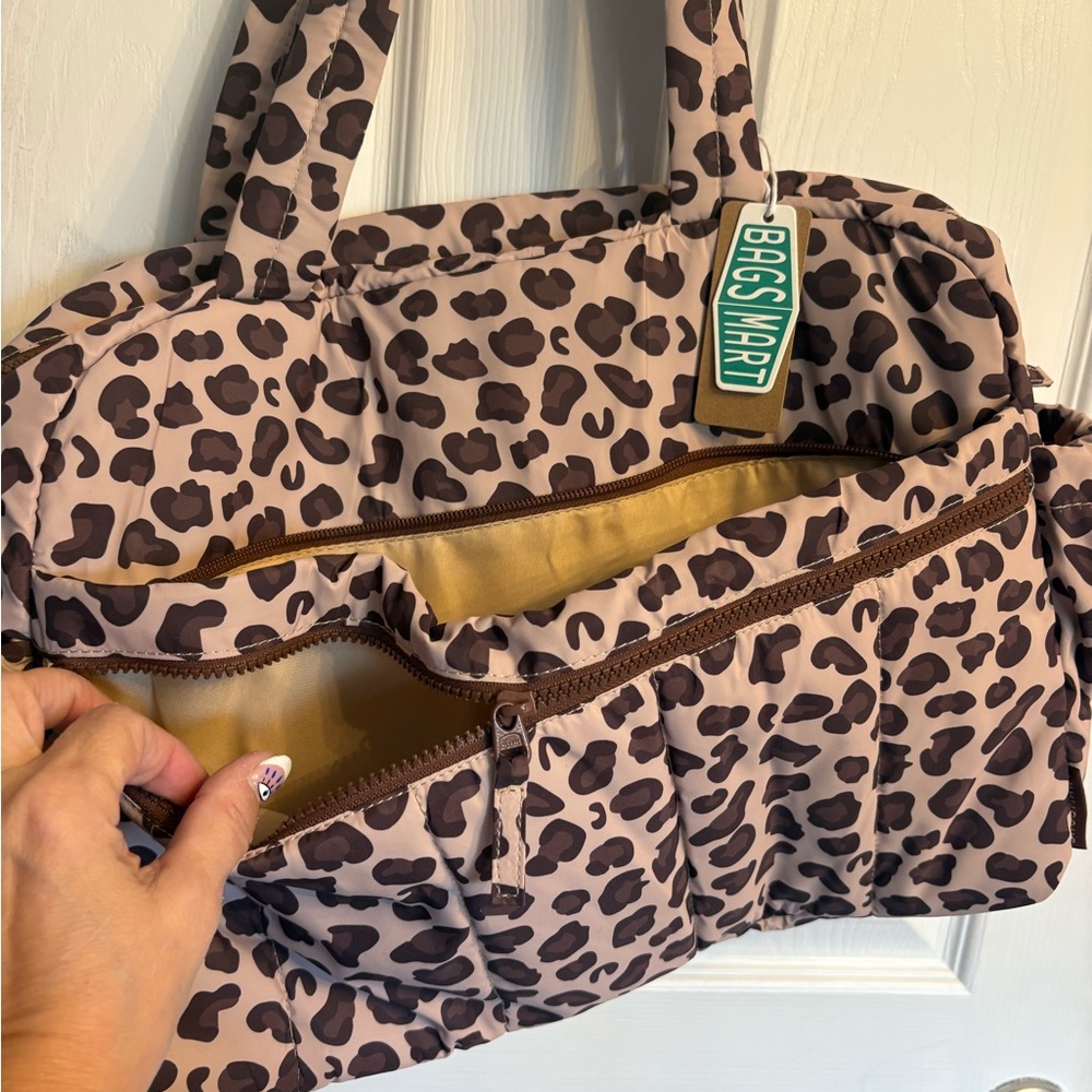 Bagsmart Leopard Print Weekend/Gym Bag - Brown/Black - Picture 3 of 8